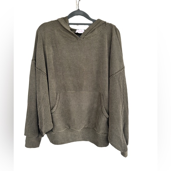 Pink Lily Tops - $3/25 Pink Lily Green Ribbed Oversized Hoodie